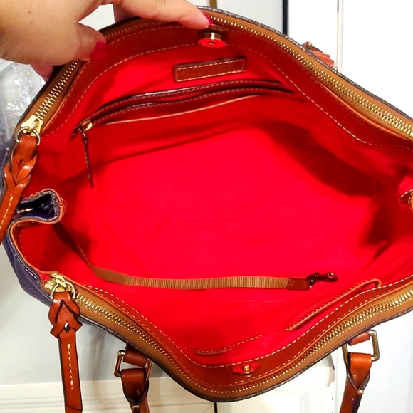 RARE DOONEY &BOURKE PURPLE LEATHER HANDBAG💜💜 - Picture 12 of 17